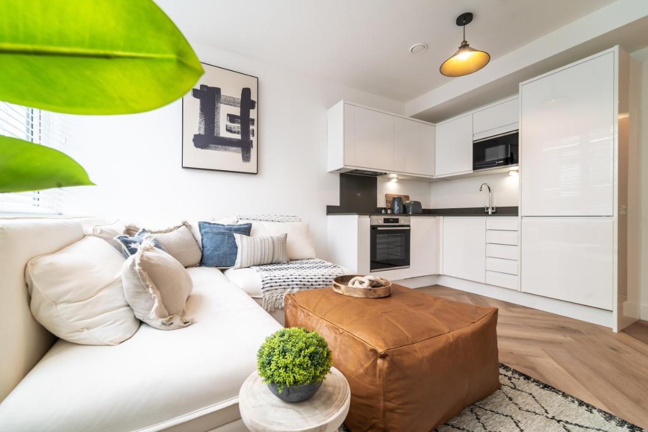 Royal House Stylish Apartments - เชสเตอร์ ภายนอก รูปภาพ